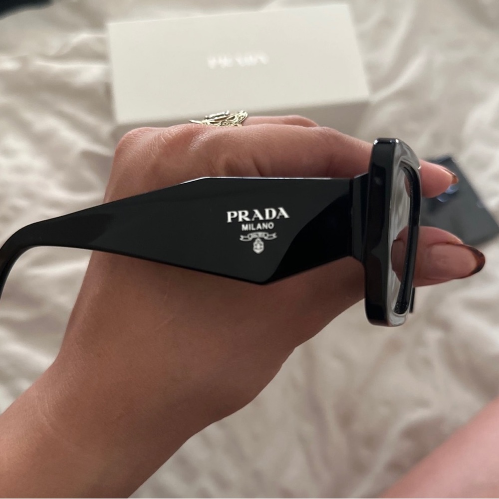 Prada women’s sunglasses Pr 08Y - Picture 2 of 5